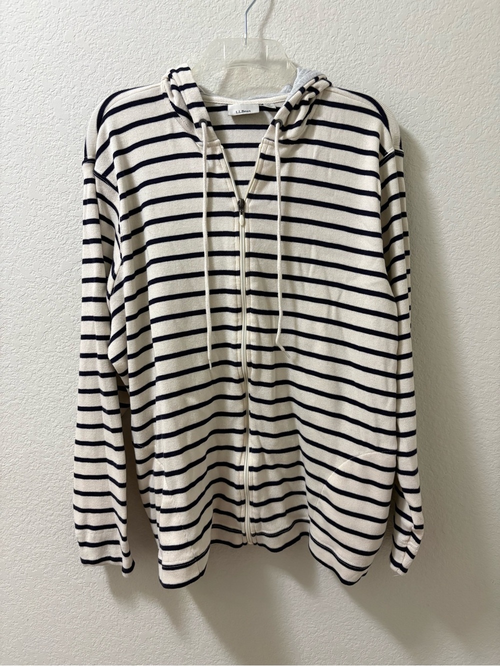L L Bean striped full zip knit hoodie 100% cotton. Size 3X white and blue.